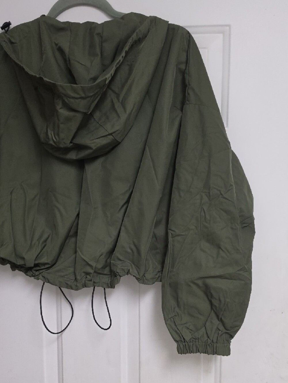 Zara Cropped Light Rain Jacket / Windbreaker in olive green. - Picture 8 of 9